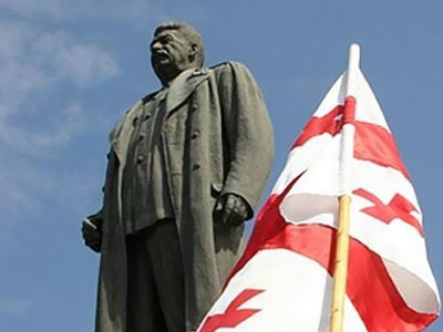 В Телави открыт памятник Иосифу Сталину